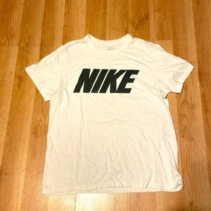 Nike T-Shirt